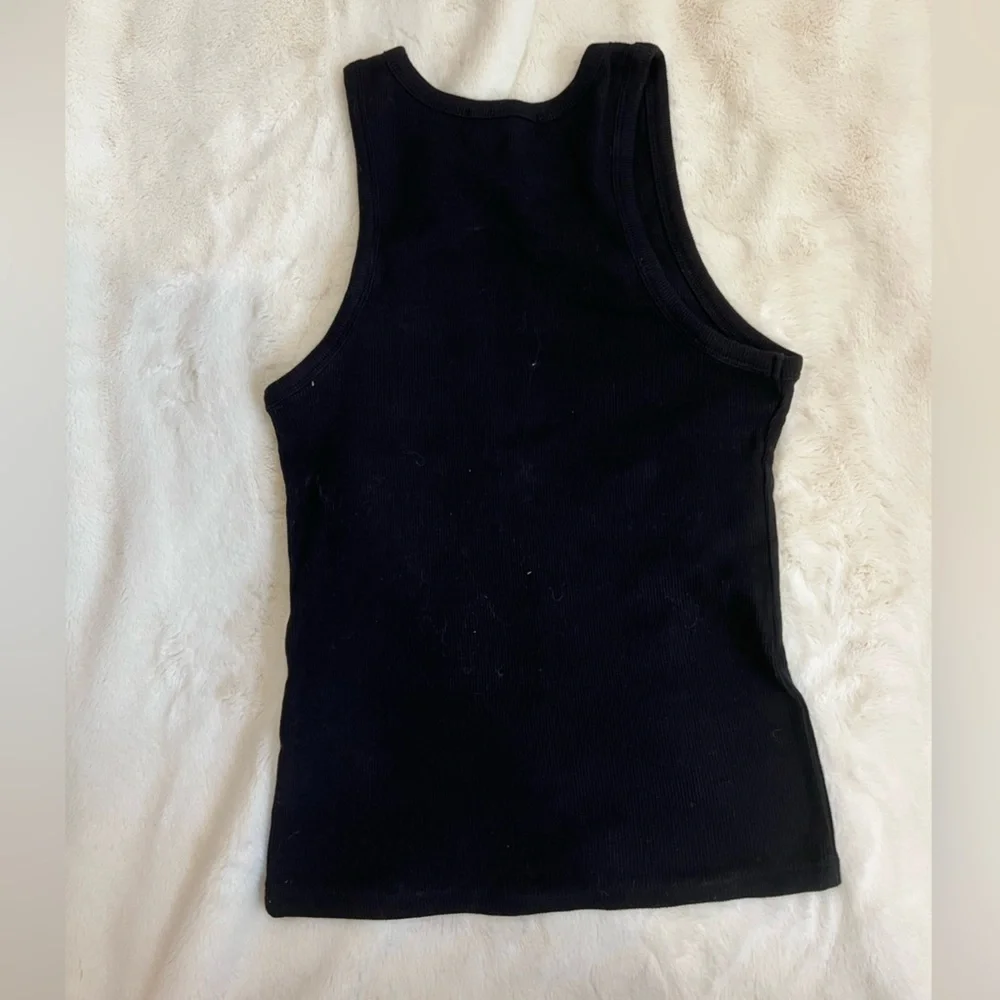 Carly Jean Los Angeles Black Vida Tank - Picture 6 of 6